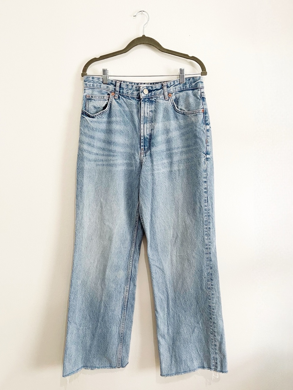 Zara High-Rise Wide Leg Jeans Denim Blogger Fave Size 10 - Picture 2 of 9